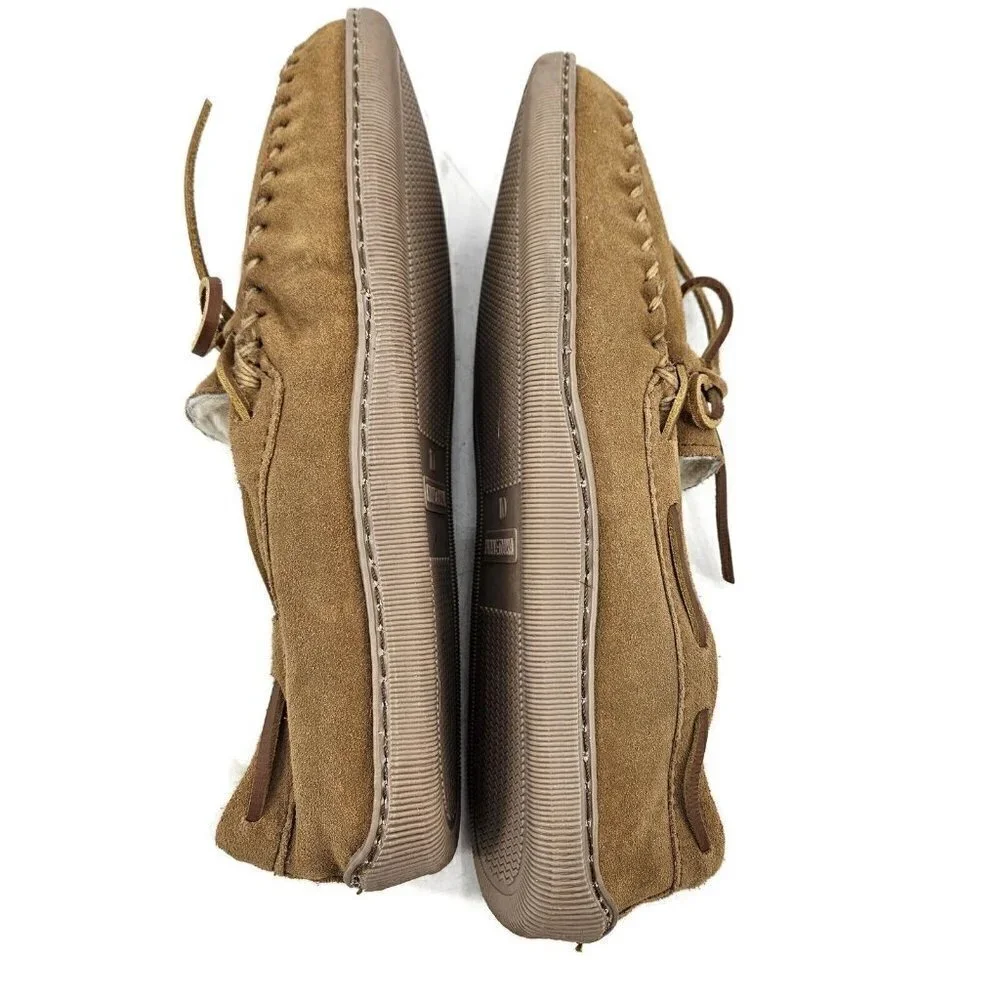 New Minnetonka Sheepskin Hardsole Moccasins Mens 10 Golden Tan 3741 Slippers